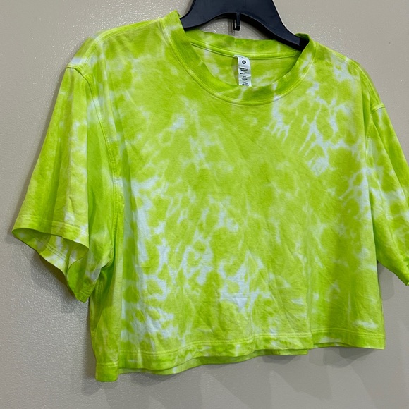 Lululemon All Yours Cropped Cotton T-Shirt *Tie Dye - Picture 3 of 6
